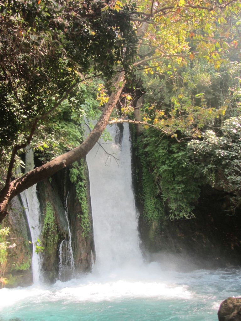 A 20 minute hike from the parking lot takes you along the hanging trail, Israel's most beautiful water walk, to the Baniyas waterfalls. A steep ten minute ascent takes you back to civilization.